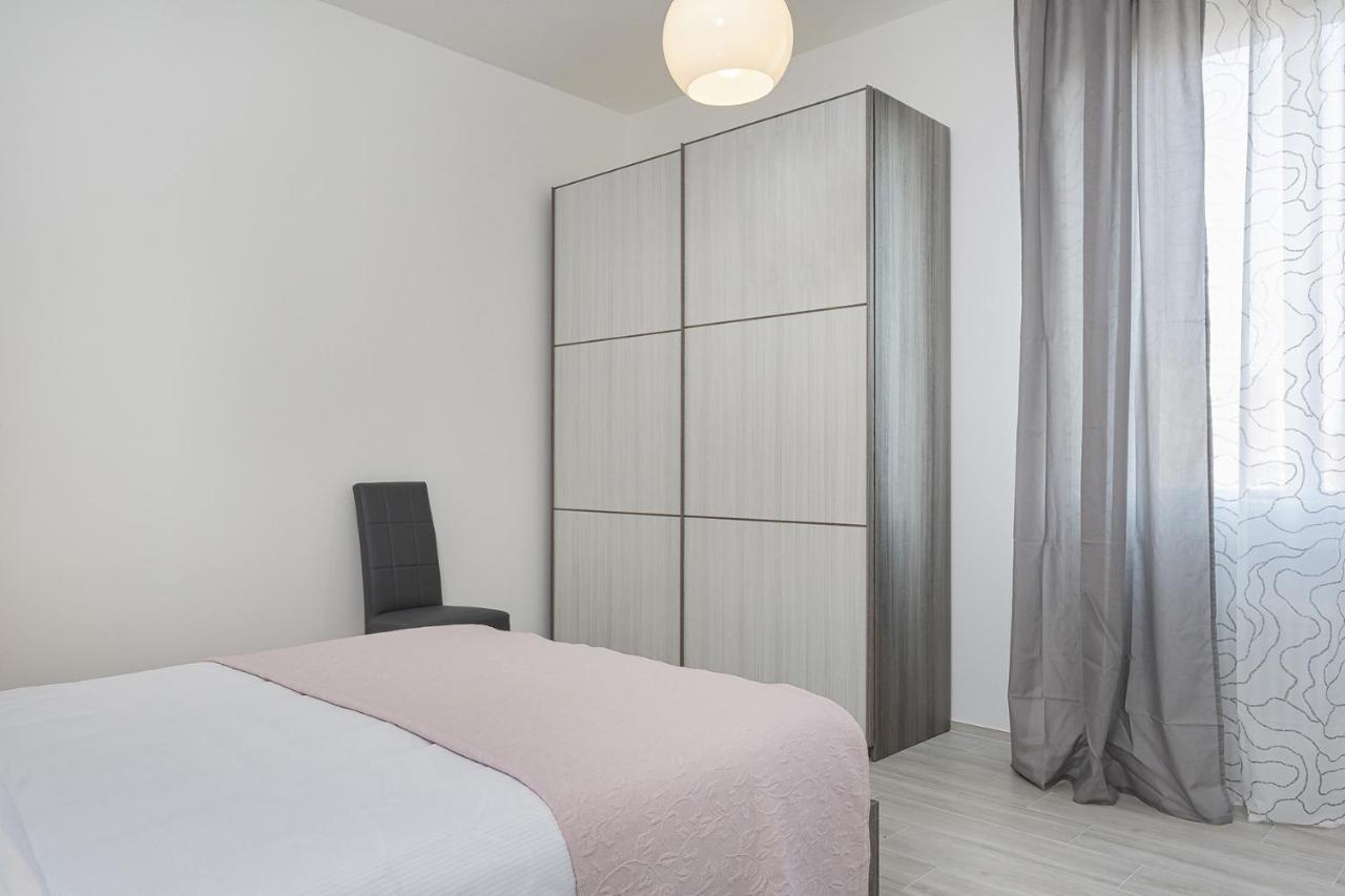Contemporary Apartment In Sturla By Wonderful Italy جنوة المظهر الخارجي الصورة